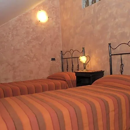 House Oda ve Kahvaltı 3*