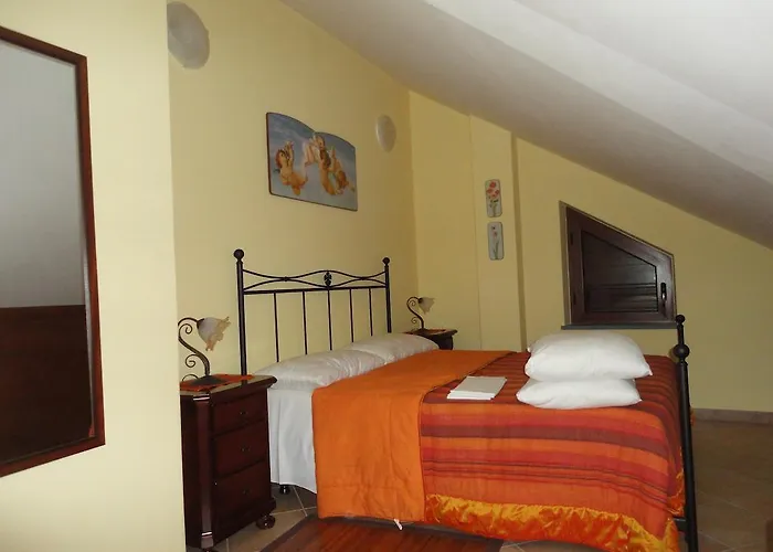 House 莫拉诺卡拉布罗